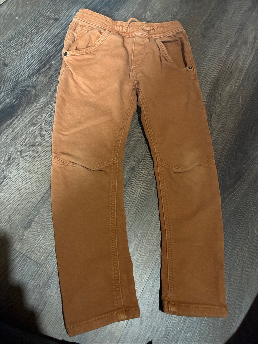 Boys Khaki pants. Jean like material. Good condition